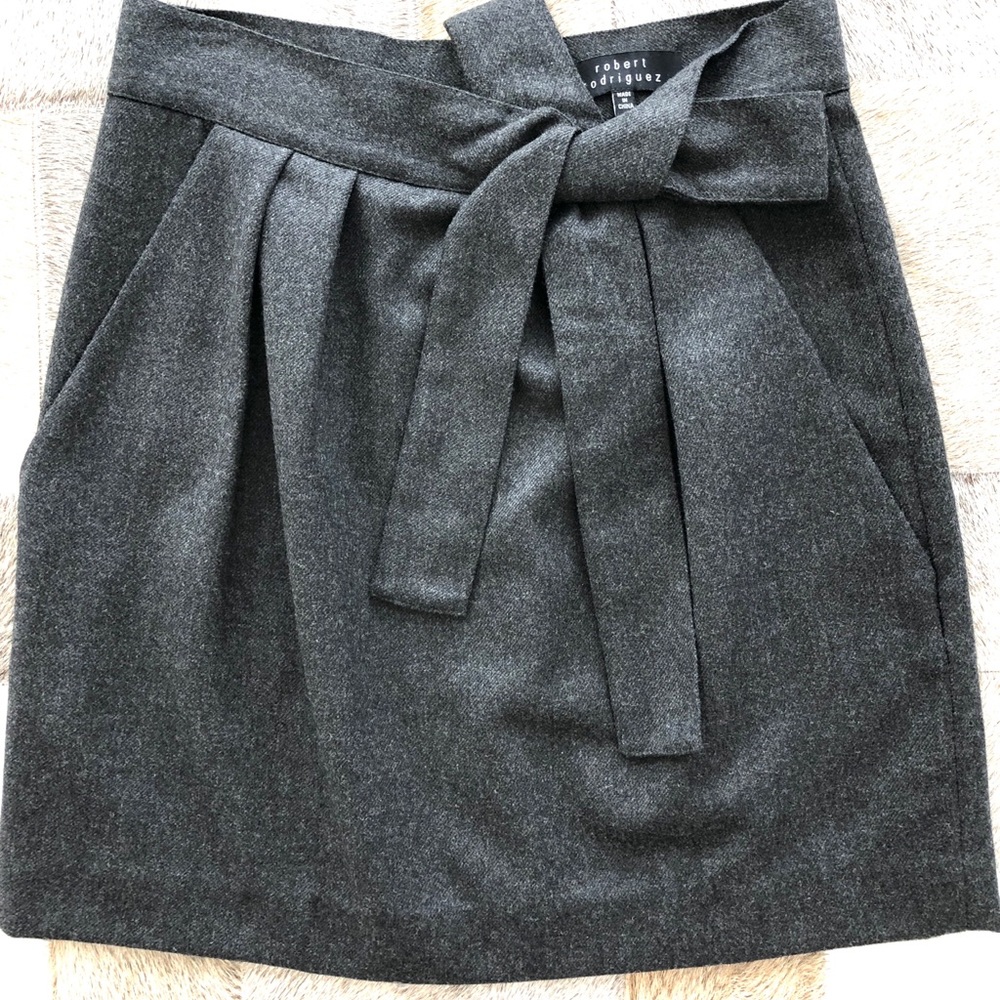 Robert Rodriguez wool bow skirt size 4